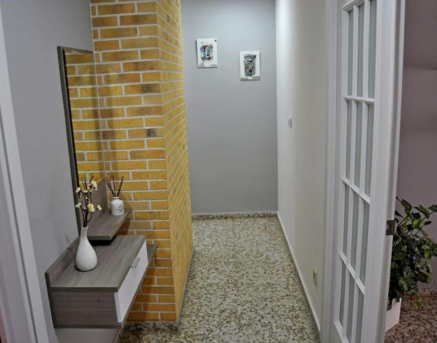 Apartamento Amplio Y Luminoso Plaza America, Wifi Apartment Аликанте Екстериор снимка
